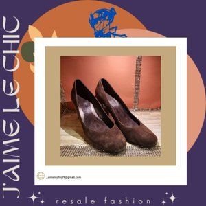 Bandolino Dark Brown Rounded-Toed Pumps